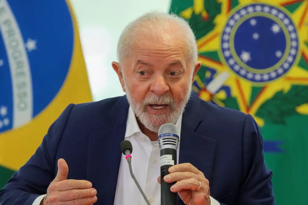 “Pobre não é problema, é solução”, diz Lula em discurso no Ceará 