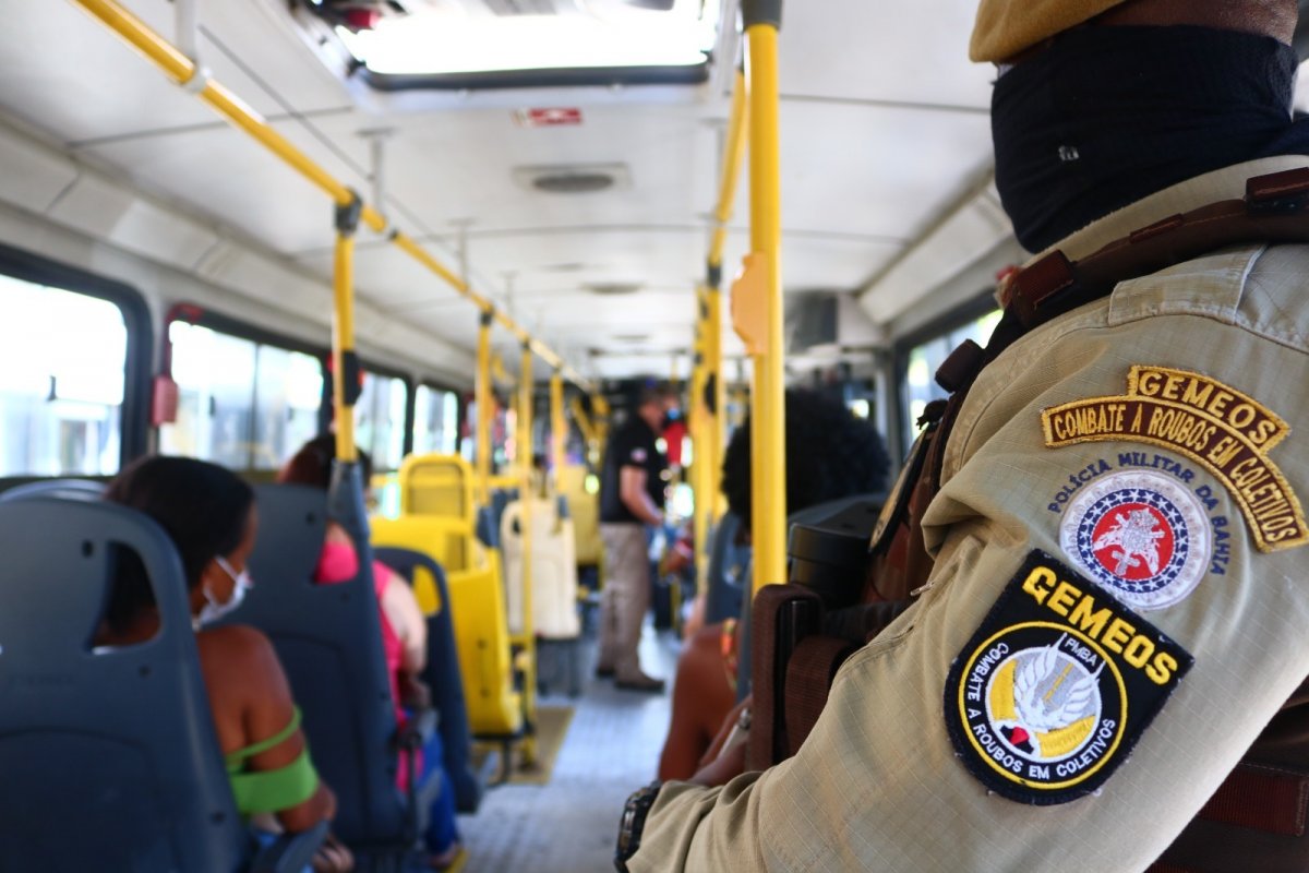 Roubos a ônibus registram queda em 36% na Bahia