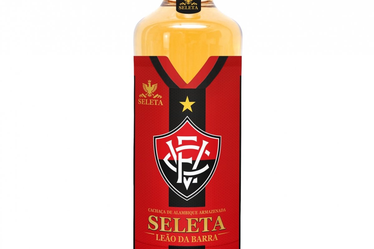 Com 125 anos de história, Vitória ganha cachaça oficial do time! 