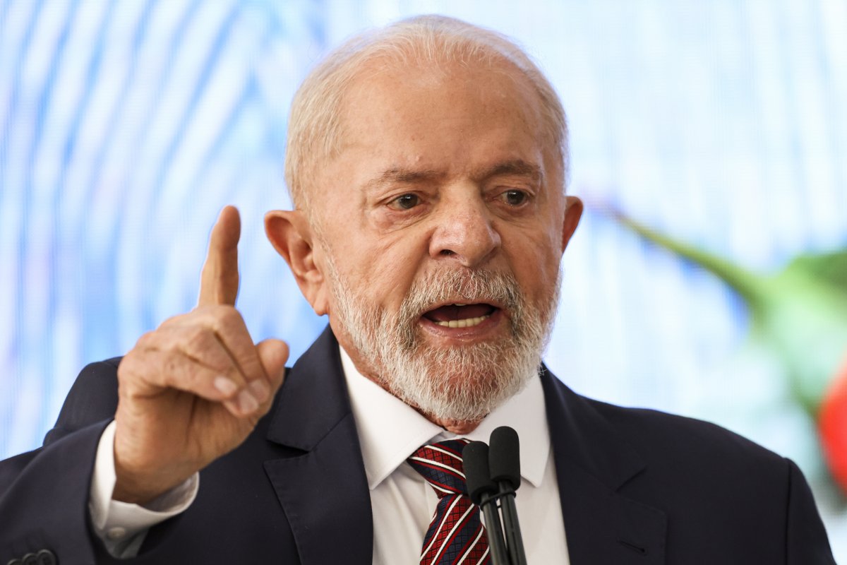 Lula defende incentivo para quem prestar Enem e seguir carreira de professor