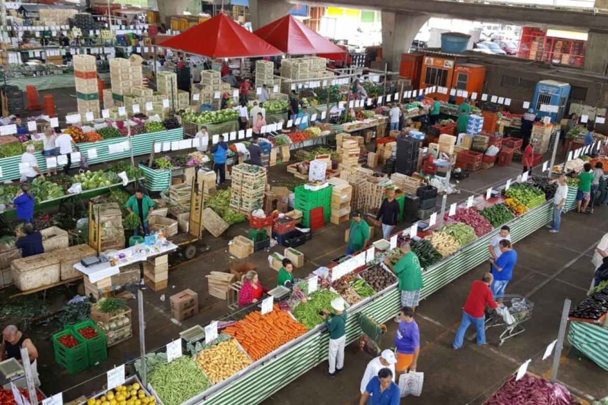 Faturamento do varejo sobe 13% em setembro, apesar do recuo de venda em lojas físicas