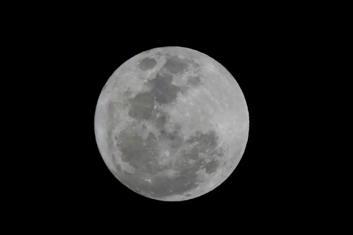 Superlua acontecerá pela terceira vez no ano, nesta quinta-feira (17)