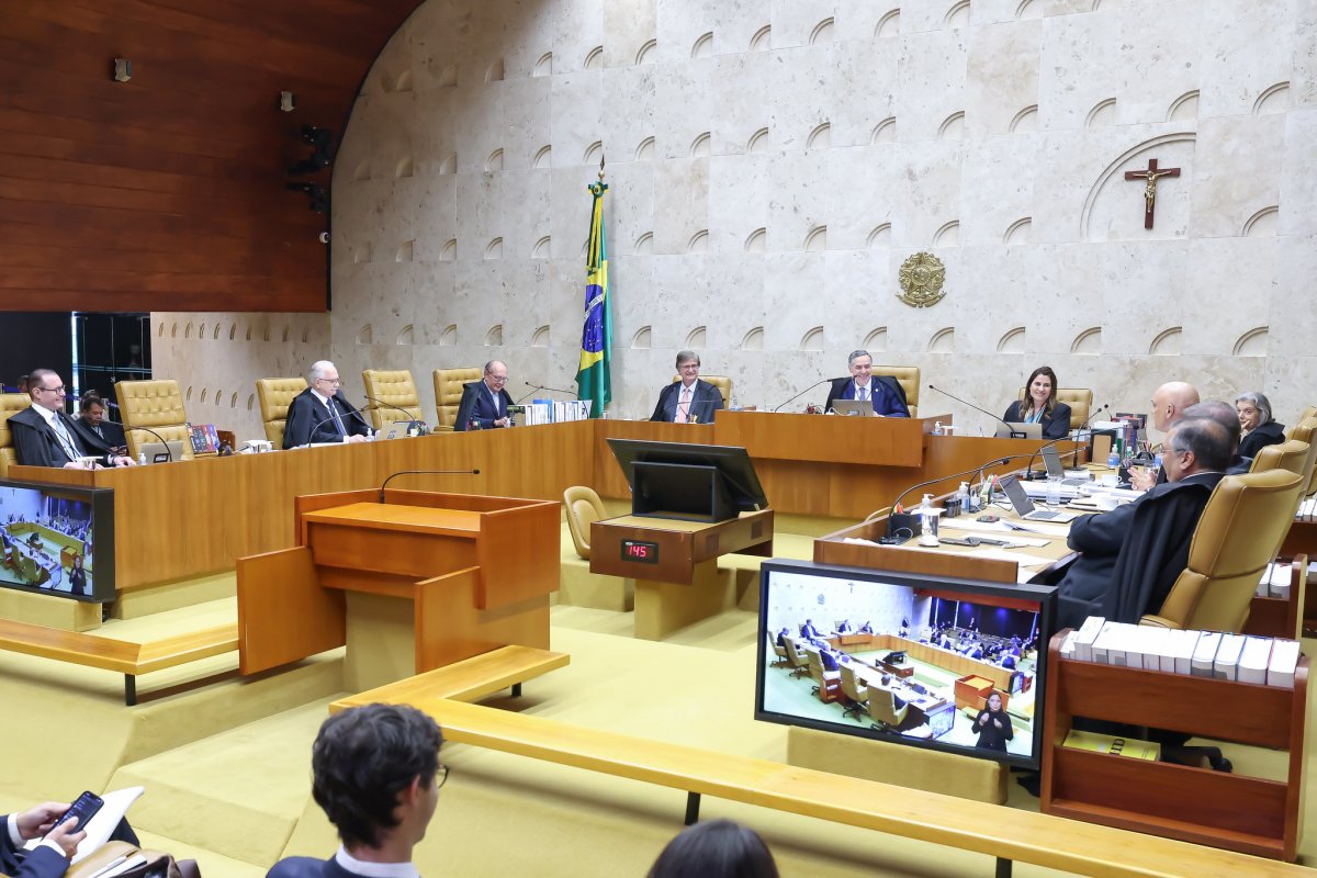 Supremo Tribunal Federal forma maioria para proibir revista íntima vexatória em presídios