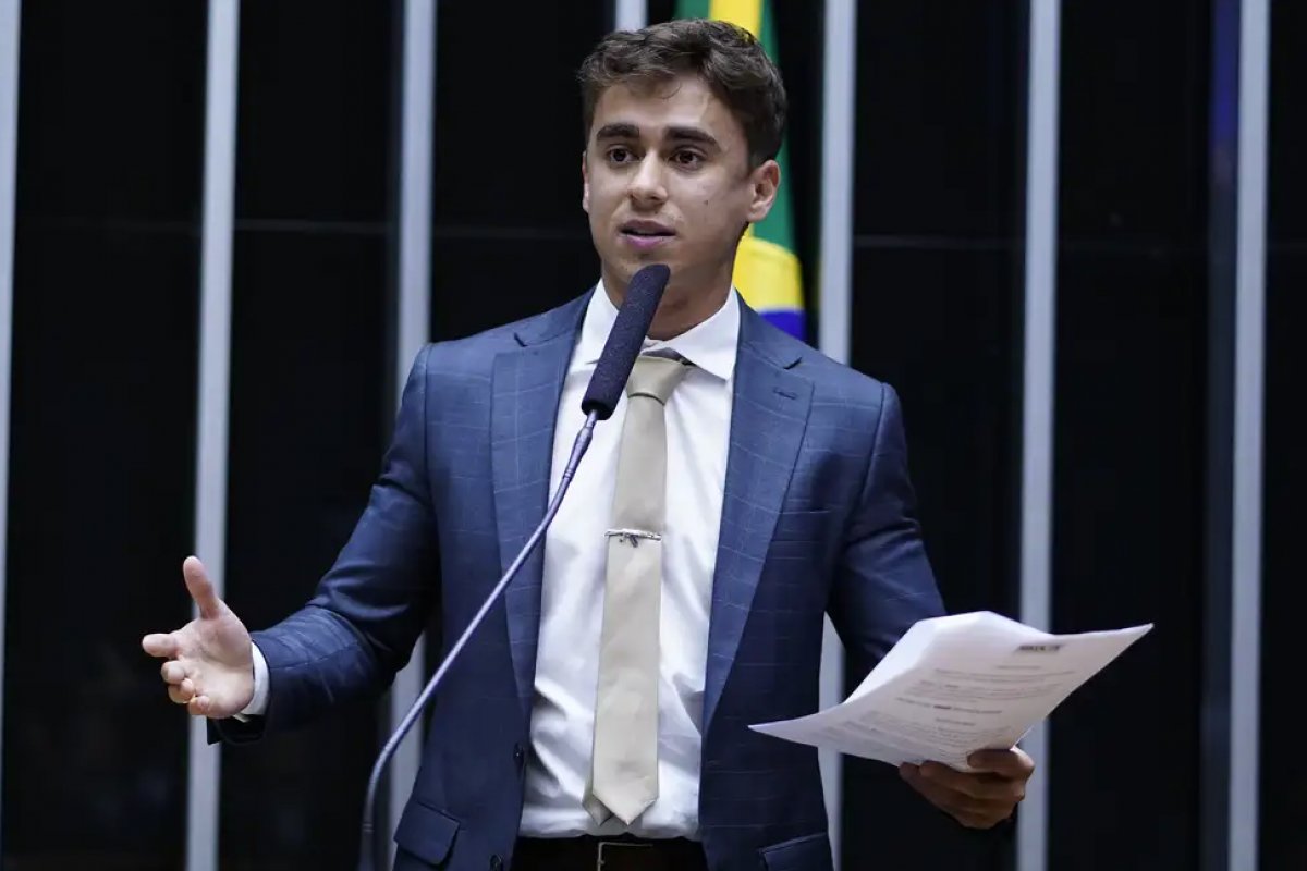 Nikolas apresenta projeto para castigar “atos obscenos” no ensino público 