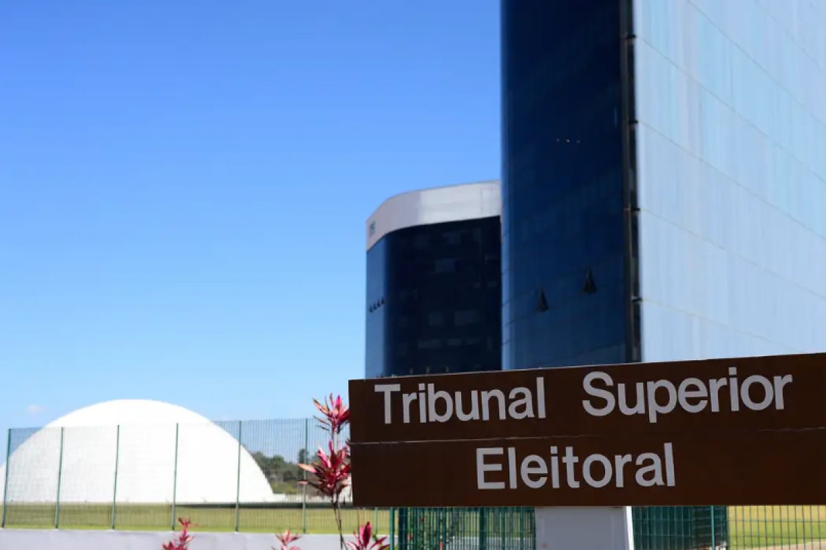 Em segundo turno, TSE acumula 1,2 mil denúncias de campanha eleitoral irregular