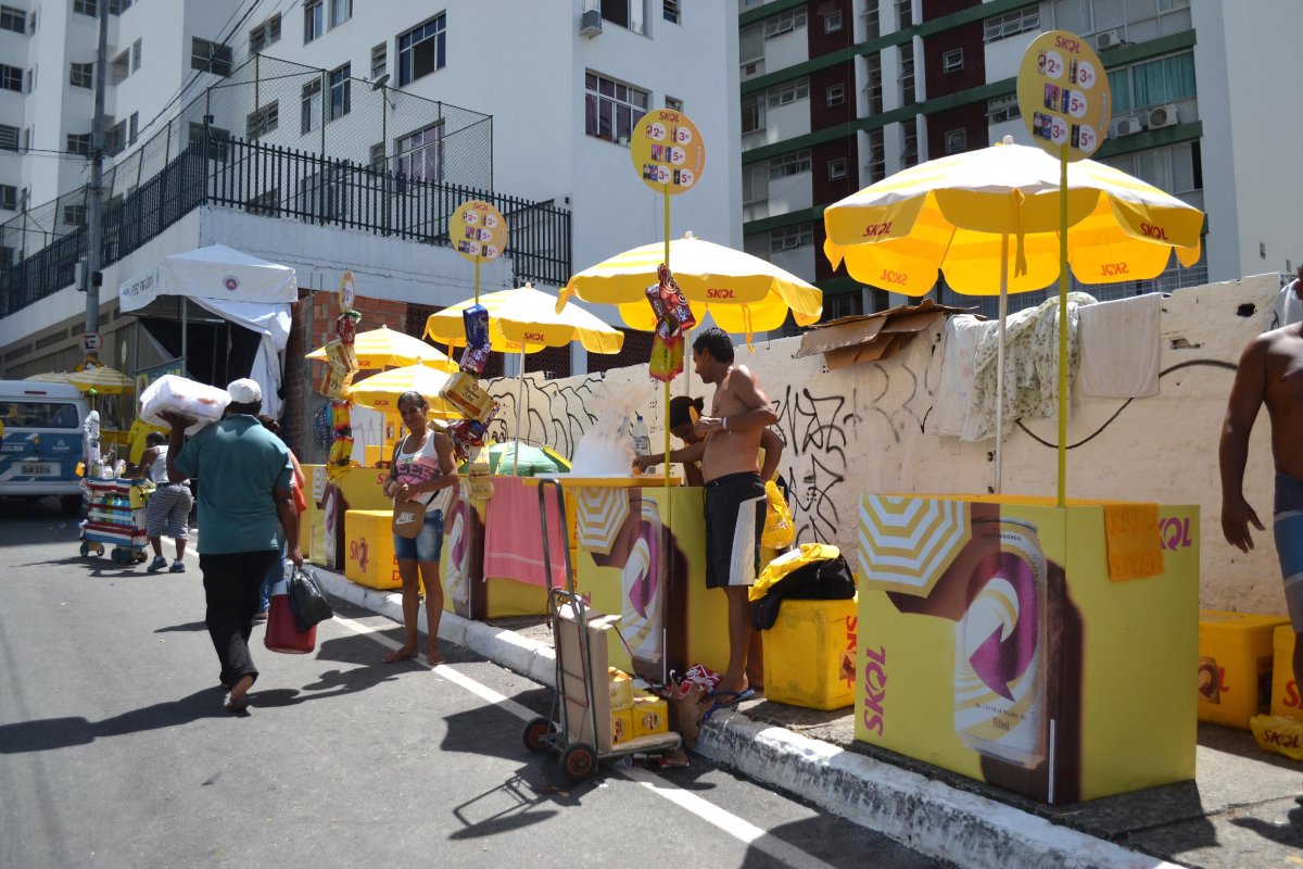 Horário de licenciamento de ambulantes para o Carnaval é antecipado 