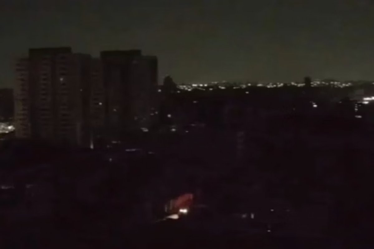 Moradora de SP que ficou 4 dias sem luz em 2023 será indenizada em R$ 10 mil pela Enel 