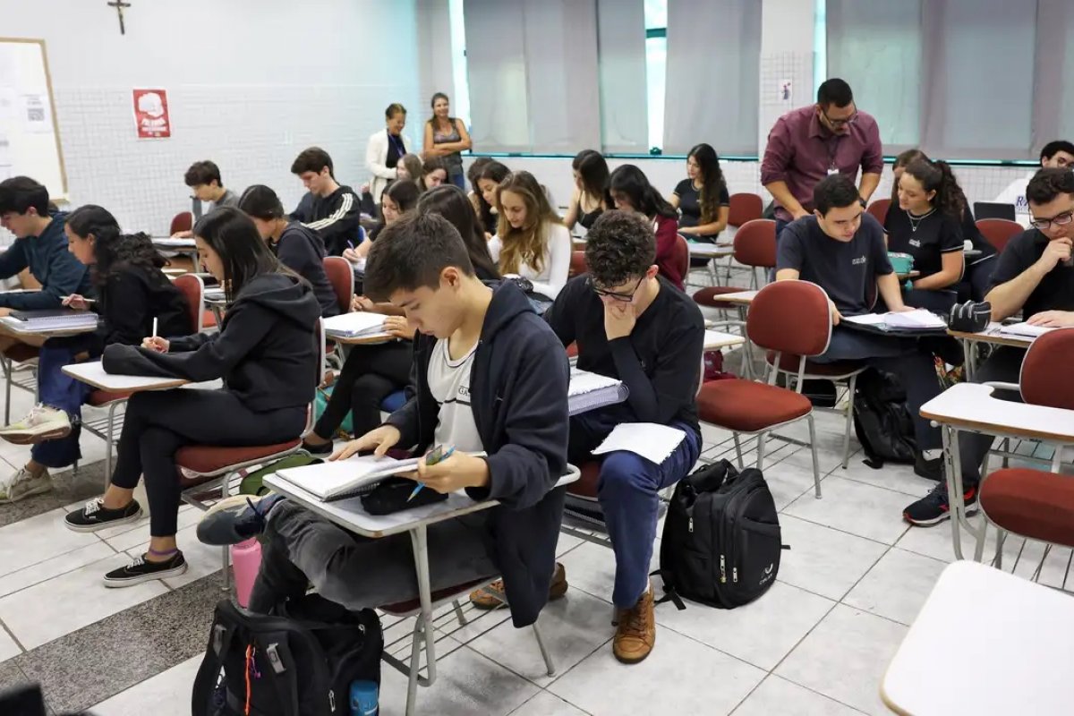 Candidatos podem pedir reaplicação do Enem 2024 de 11 a 15 de novembro