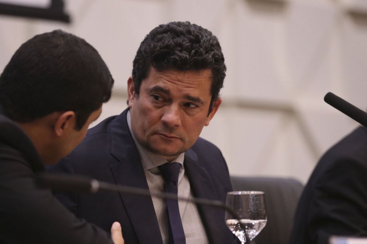 Moro vai ao Congresso falar sobre suposta interferência indevida na Lava Jato