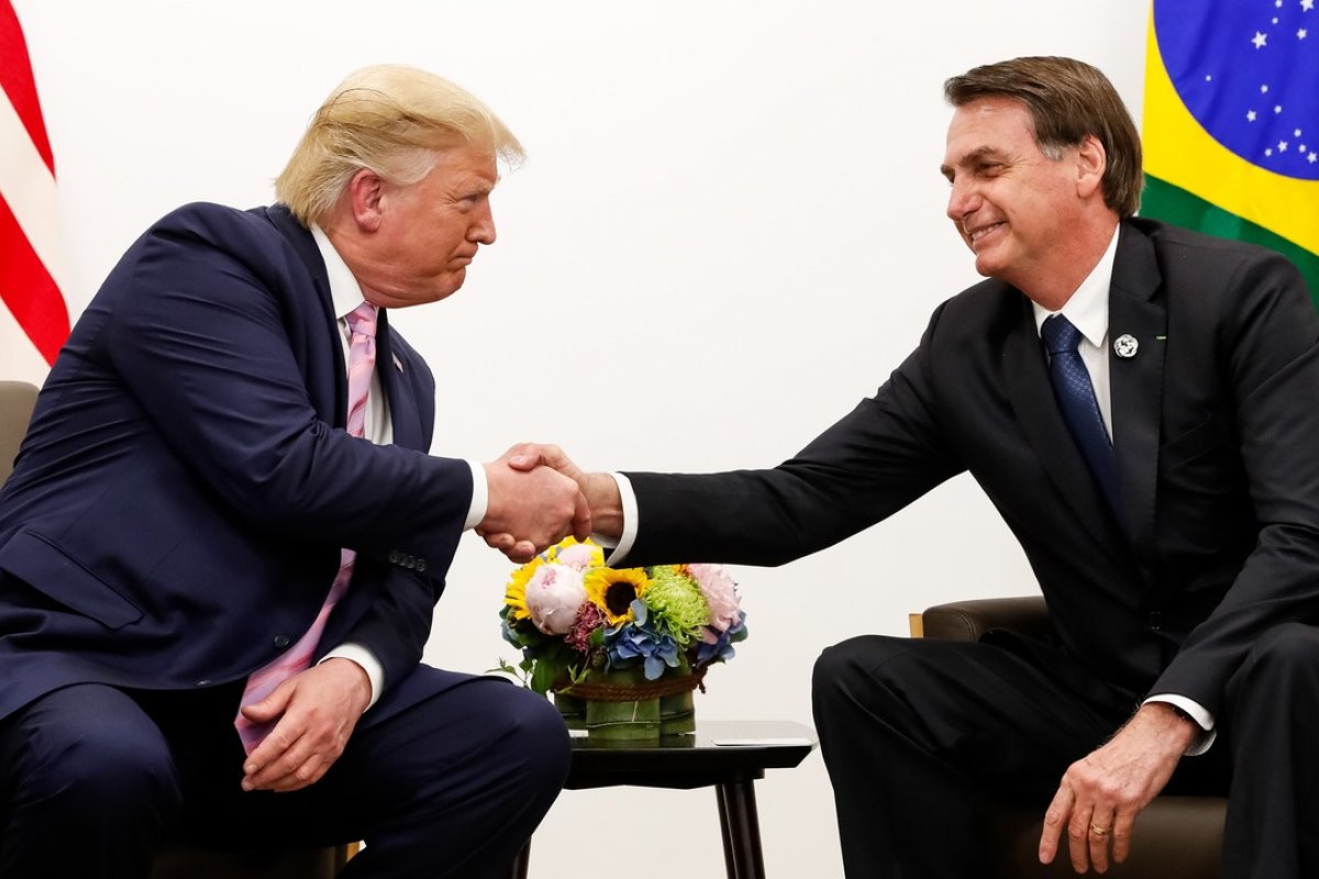 Posse de Trump: Bolsonaro deve pedir ao STF, pela quarta vez, liberação do passaporte