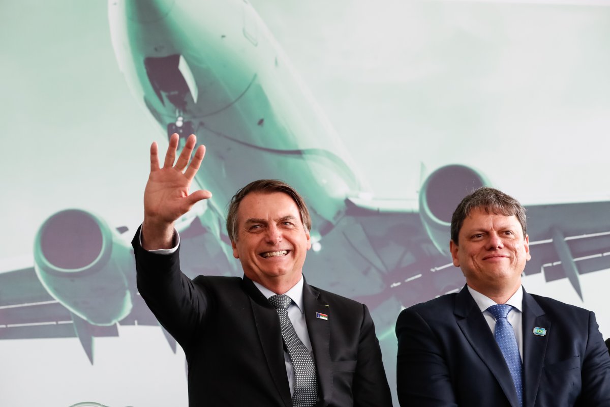 Bolsonaro diz que direita se elegeu na sua sombra e que Tarcísio é 'líder maior' só em SP