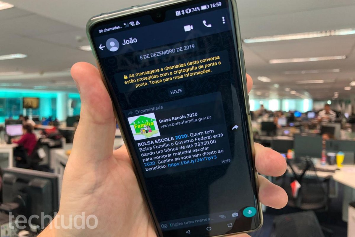 Golpe sobre cupom de material escolar do Bolsa Família atinge 1 milhão de pessoas no Whatsapp