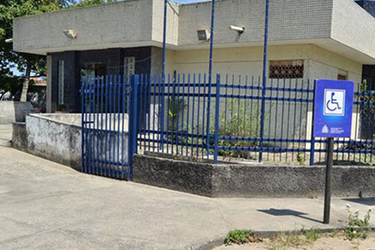 Homem pega menina pela janela do quarto e a estupra em uma plantação de pimenta na Bahia