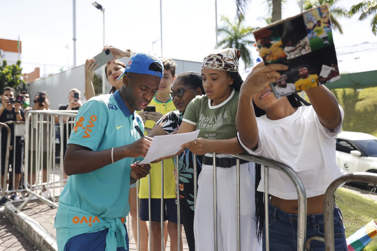 Seleção Brasileira desembarca em Salvador 