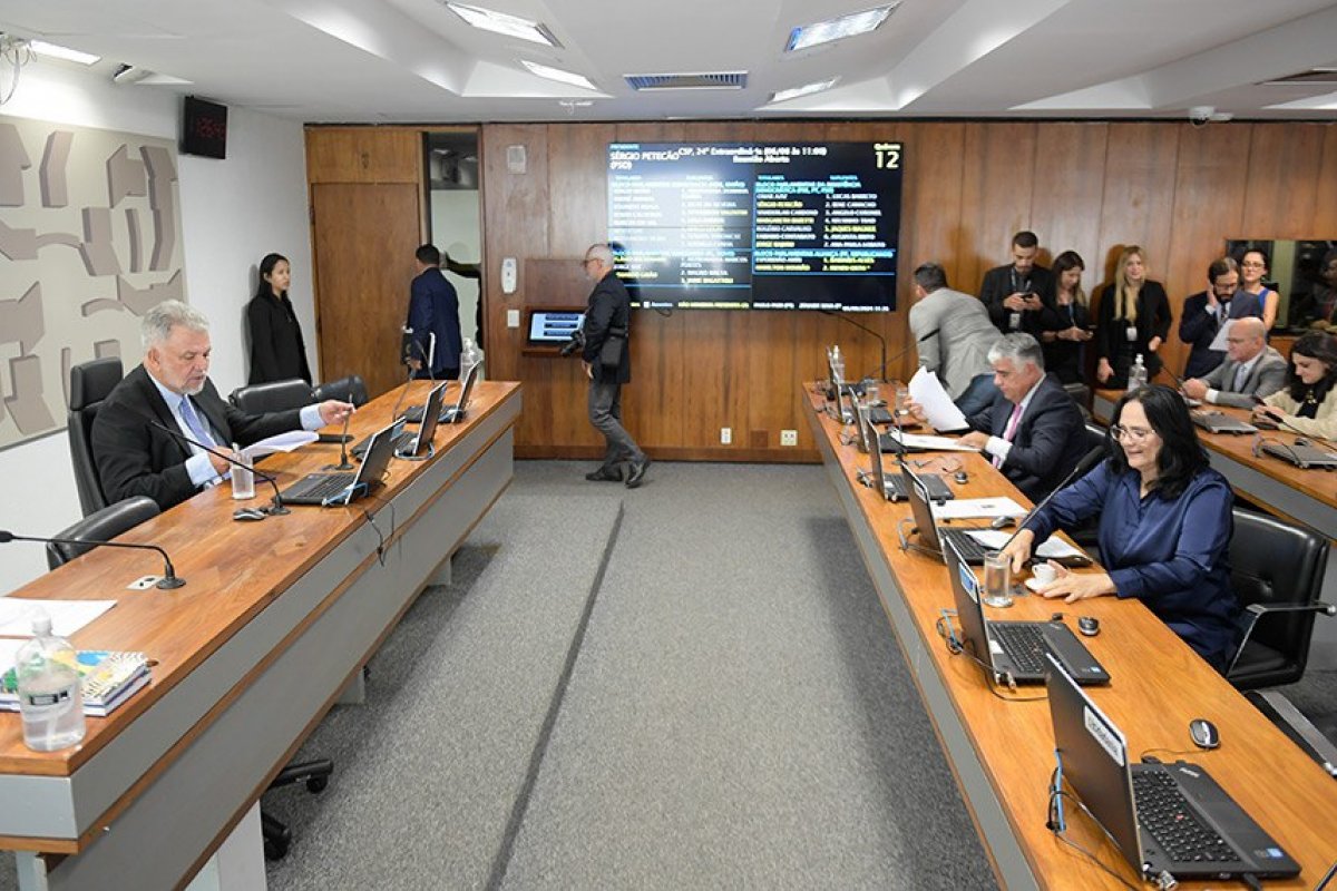 8 de janeiro: Comissão de Segurança Pública debate situação de presos