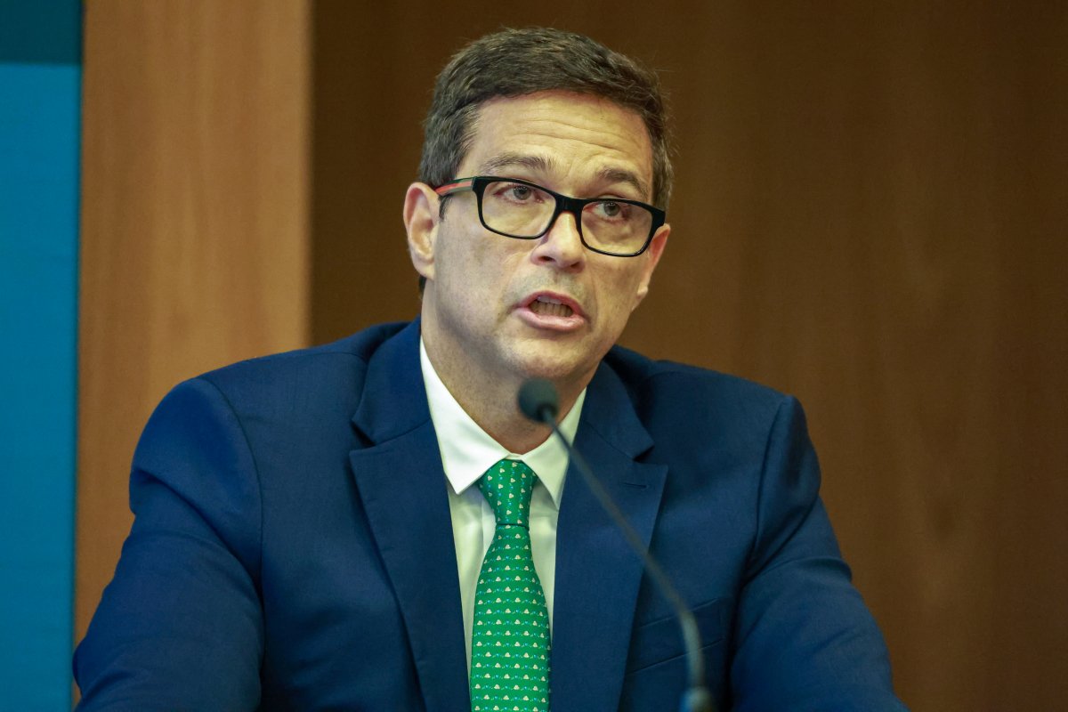 Campos Neto diz que fim da escala 6x1 vai contra reforma trabalhista