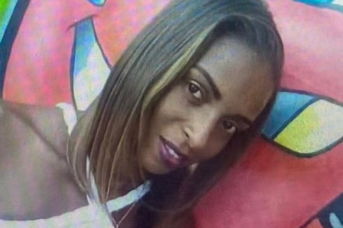 Mulher é morta com golpes de facão na frente do filho de 8 anos, em Salvador