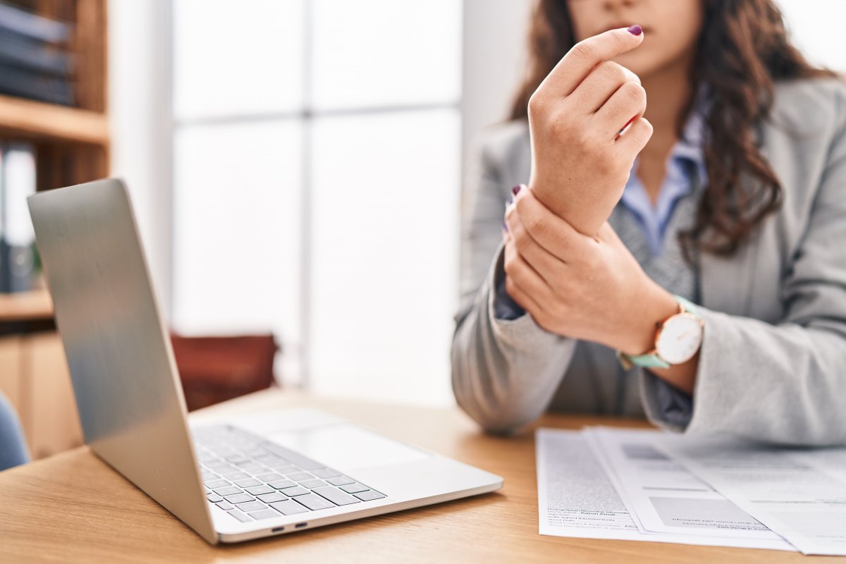 Especialista em dores crônicas alerta para o perigo da repetição e de excessos nas atividades laborais! 