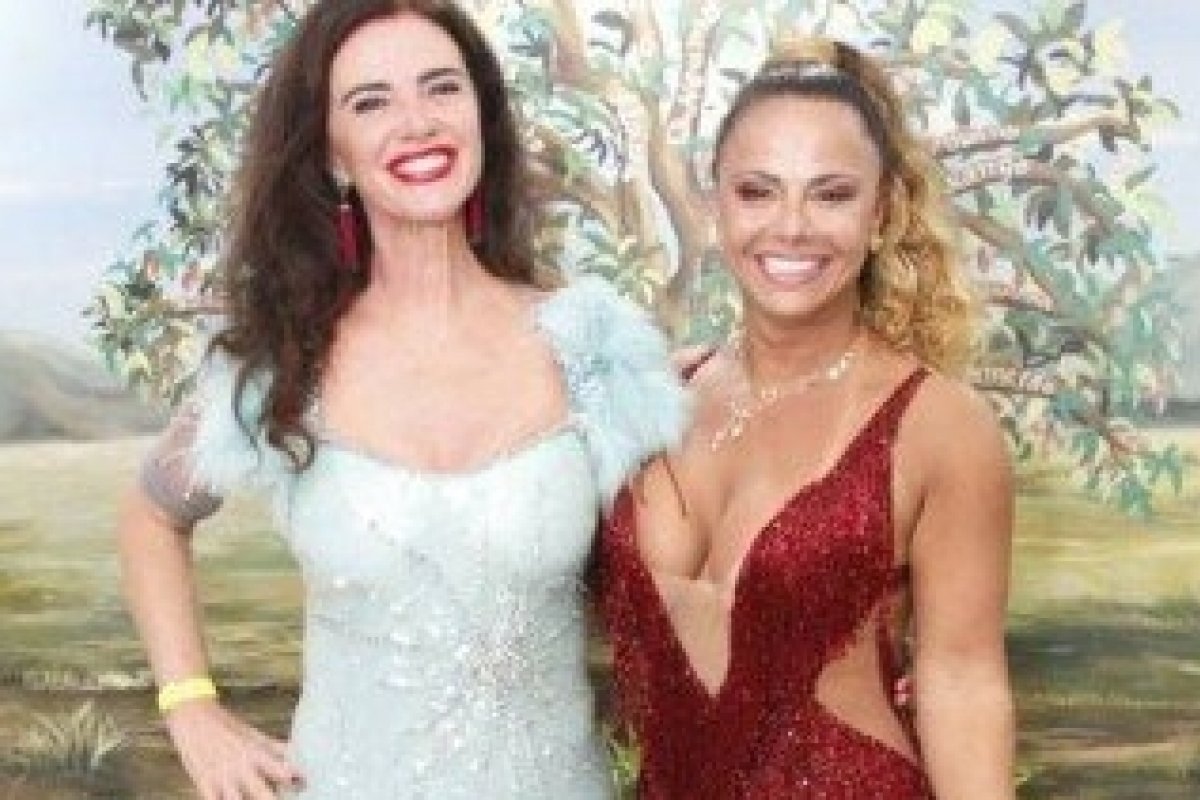 Eternas musas do Carnaval, Viviane Araújo e Luma de Oliveira se encontram na quadra da Mangueira 