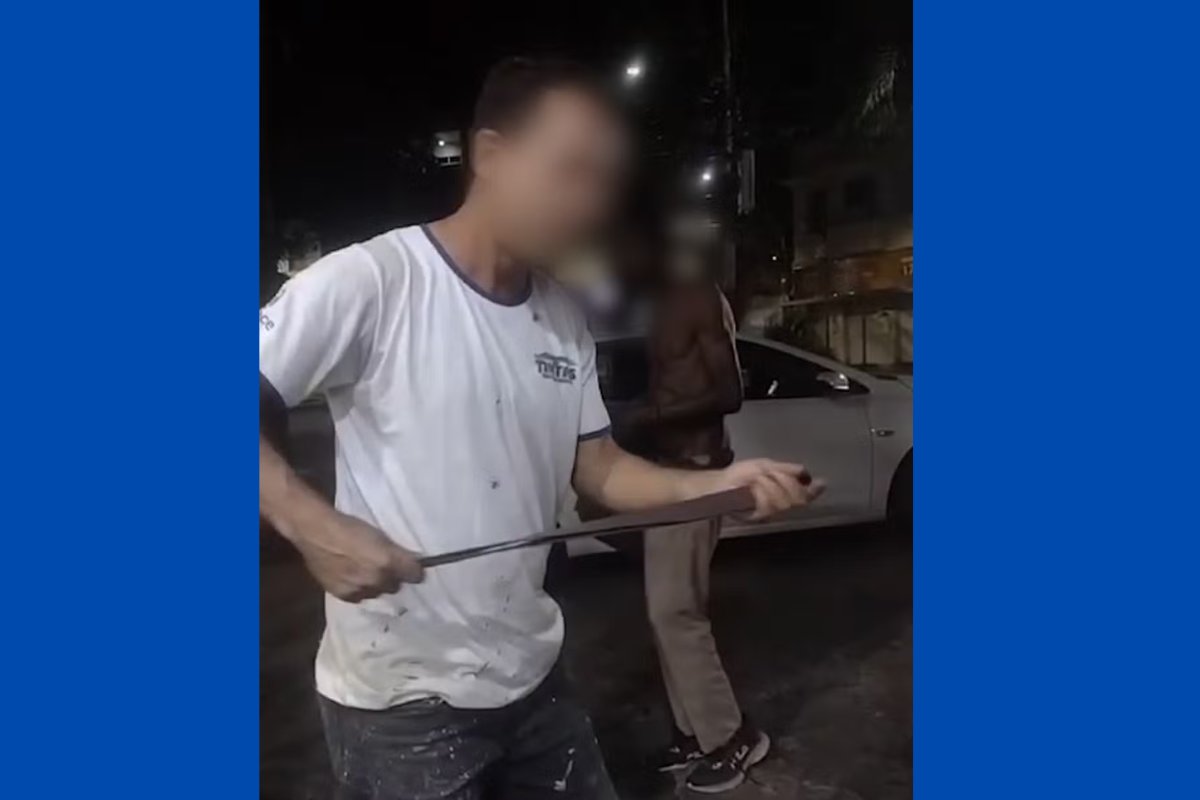 Agressor é preso após chicotear homem negro com cinto em troca de R$ 10 em MG