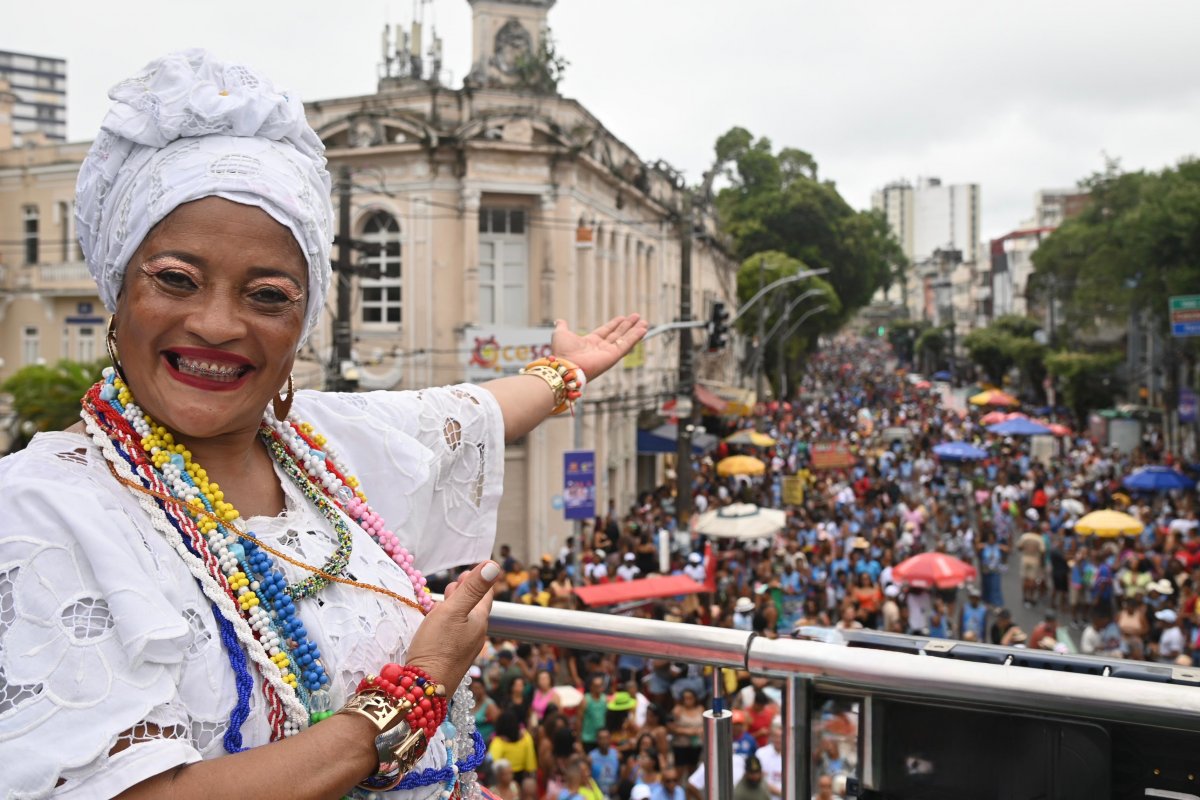 Chuva, suor e samba movimentou o domingo de baianos e turistas!  