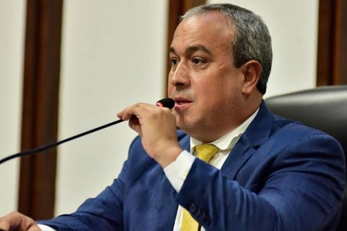 "Nunca demonstrei vontade de sair do PL", diz Vitor Azevedo