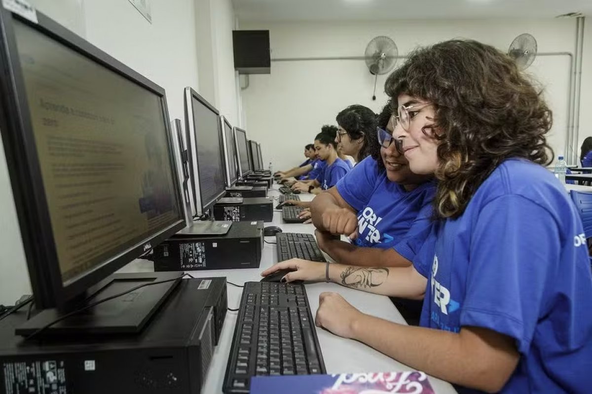 Senai e Ford oferecem vagas para curso gratuito de programação em Salvador 