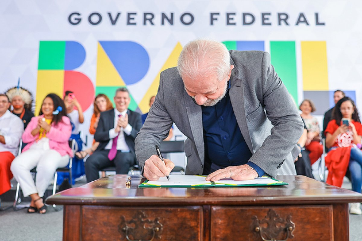 Lei que cria cadastro nacional de condenados por crimes sexuais é sancionado por Lula