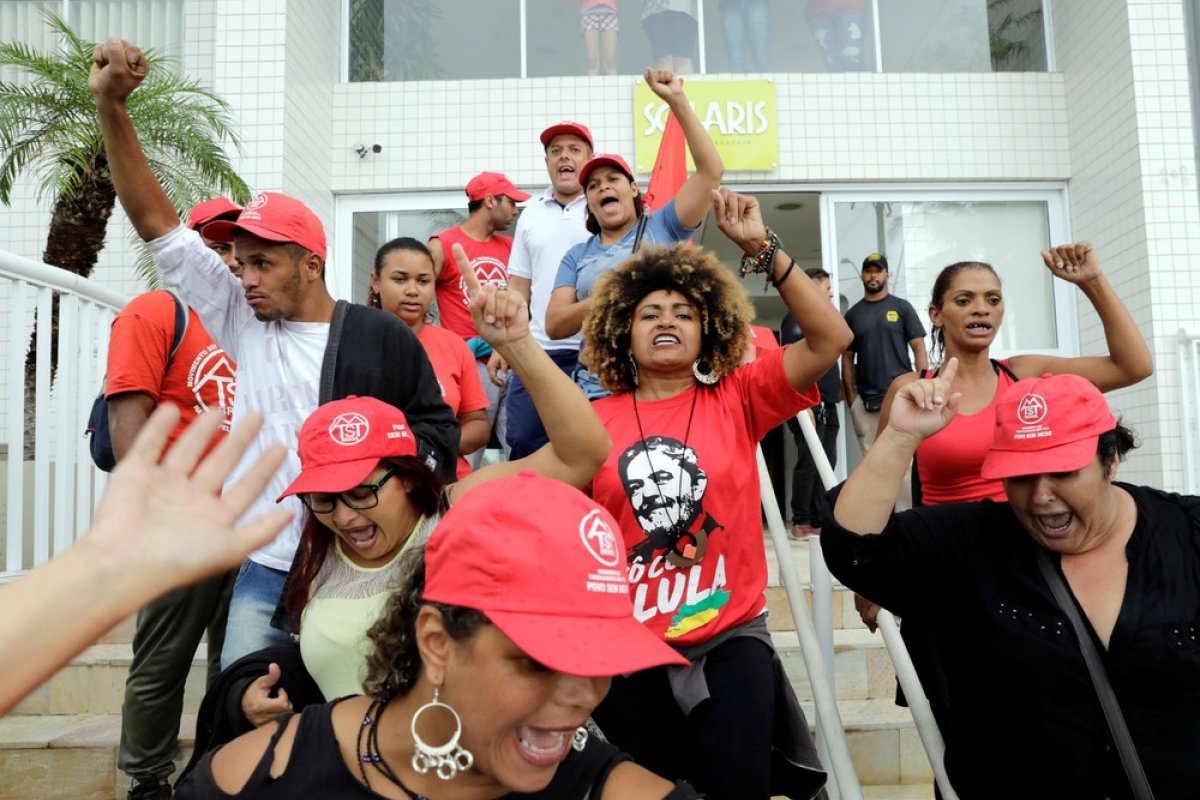 Justiça rejeita denúncia do MPF contra o ex-presidente Lula pela invasão de triplex do Guarujá 