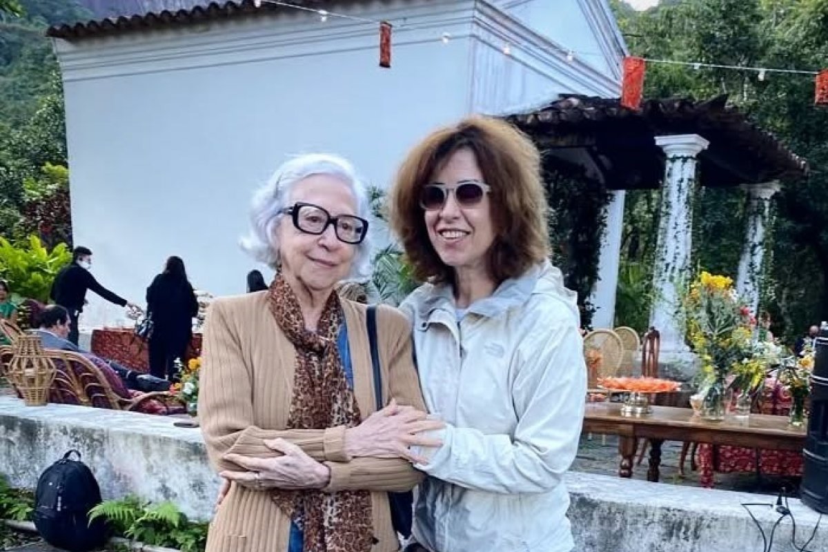Cinema no Farol: Indicação de Fernanda Torres ao Globo de Ouro é comemorada por Fernanda Montenegro
