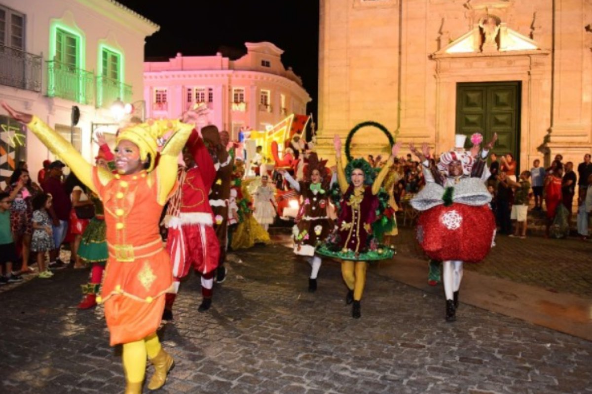 Crianças e adolescentes atendidos pela FCM apresentam no Natal Salvador 2025