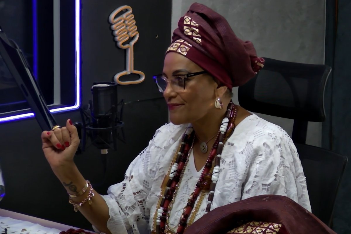 Vídeo: "Lula não termina o mandato", prevê Mãe Rose de Oxum 