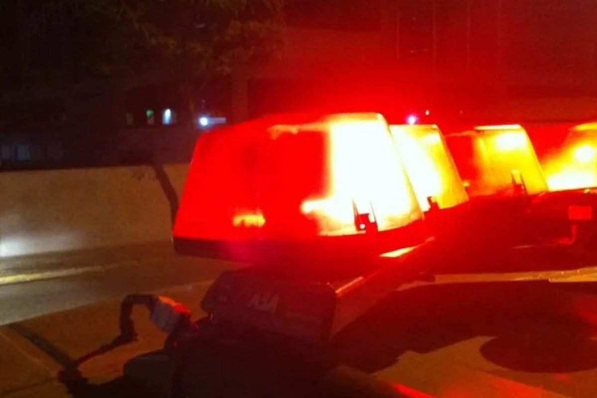 Após cortar dedos da esposa e fazer filho de refém, homem é preso em Alagoas 