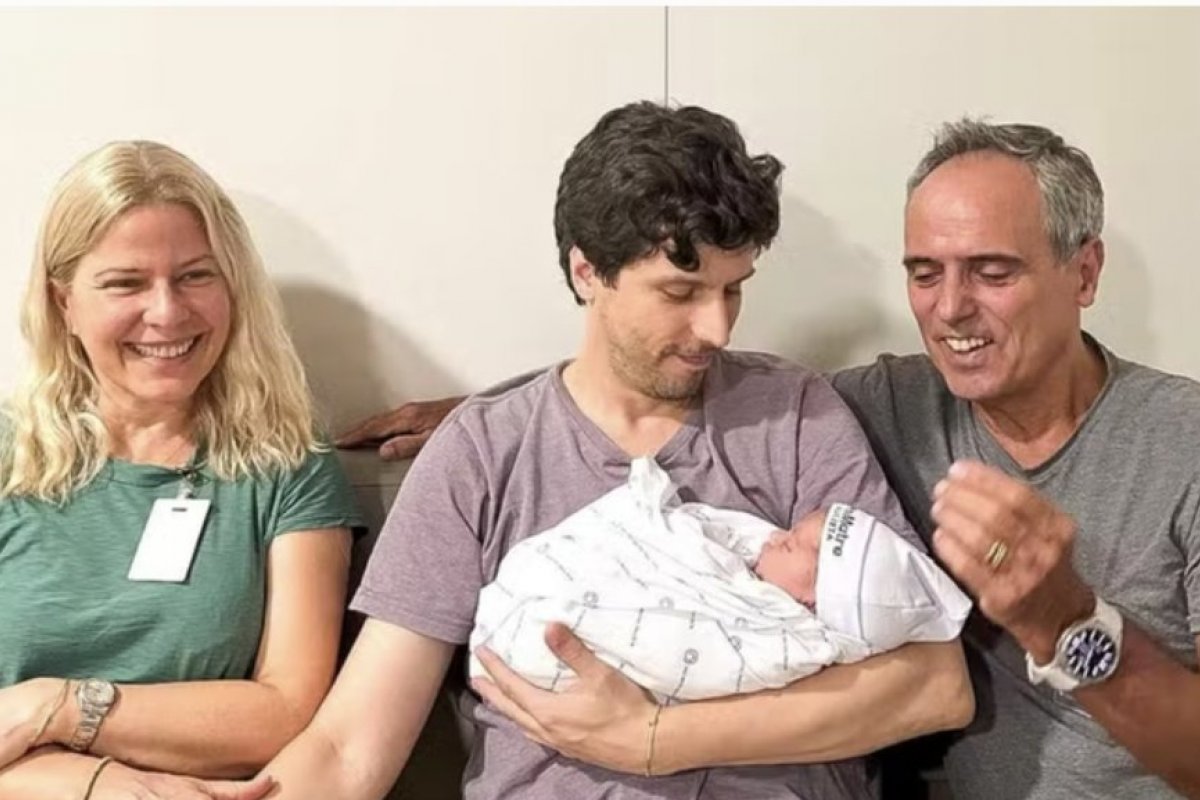 Nasce a primeira neta de Paula Toller e Lui Farias! 