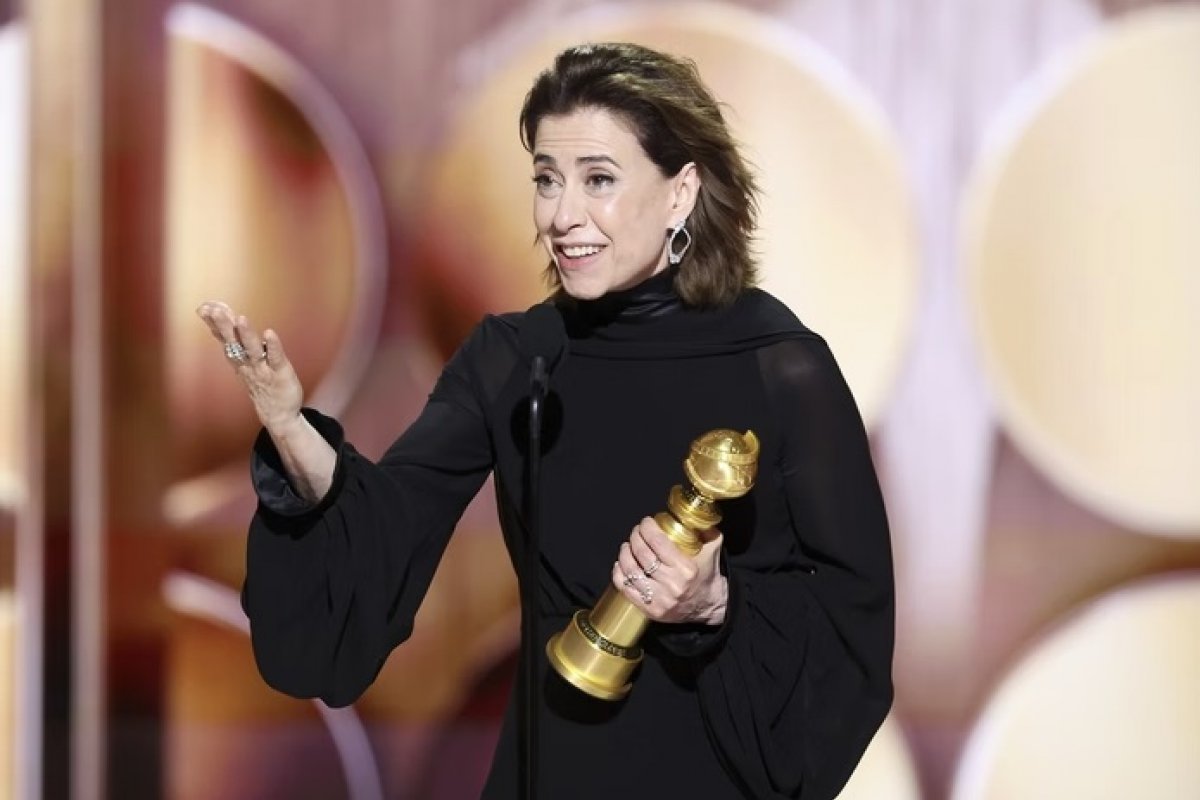 Fernanda Torres vence o Globo de Ouro de melhor atriz e faz história