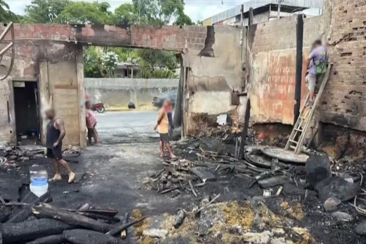 Incêndio arruína carpintaria no sul da Bahia; proprietários calculam prejuízo de R$ 500 mil
