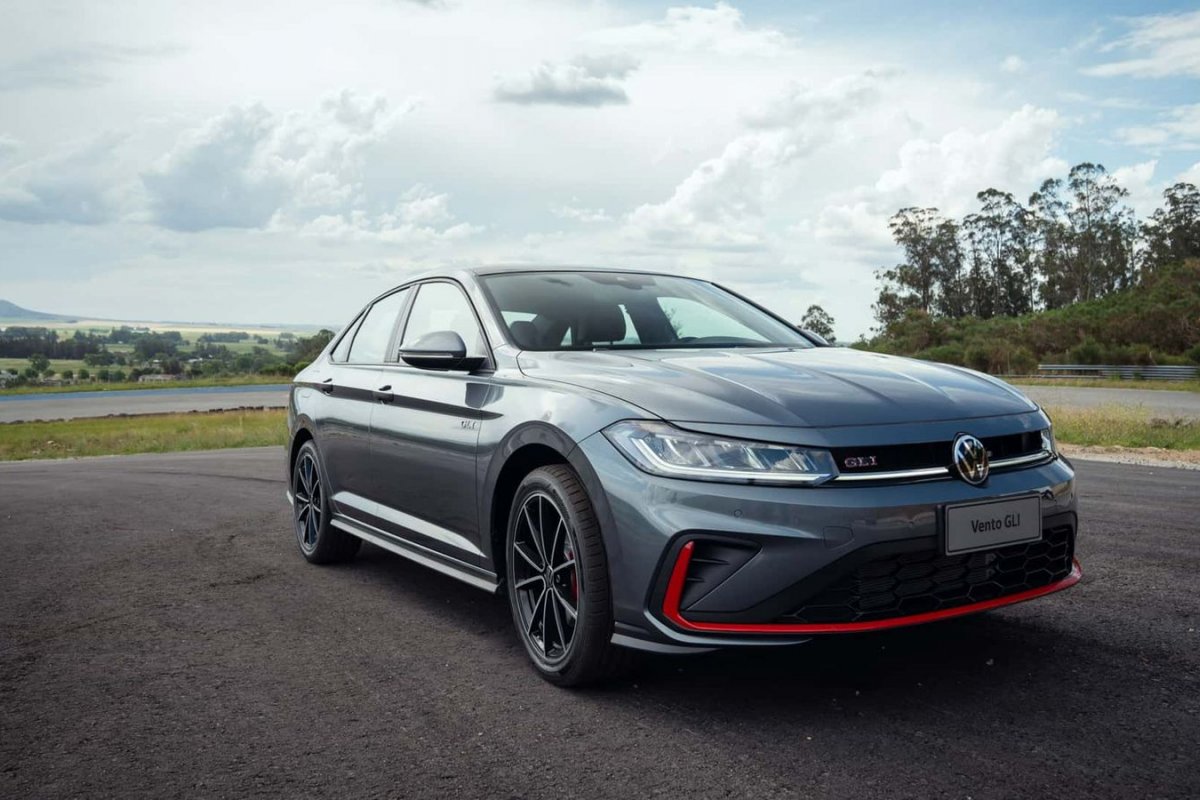 Jetta GLI 2025 é lançado na Argentina antes do Brasil 