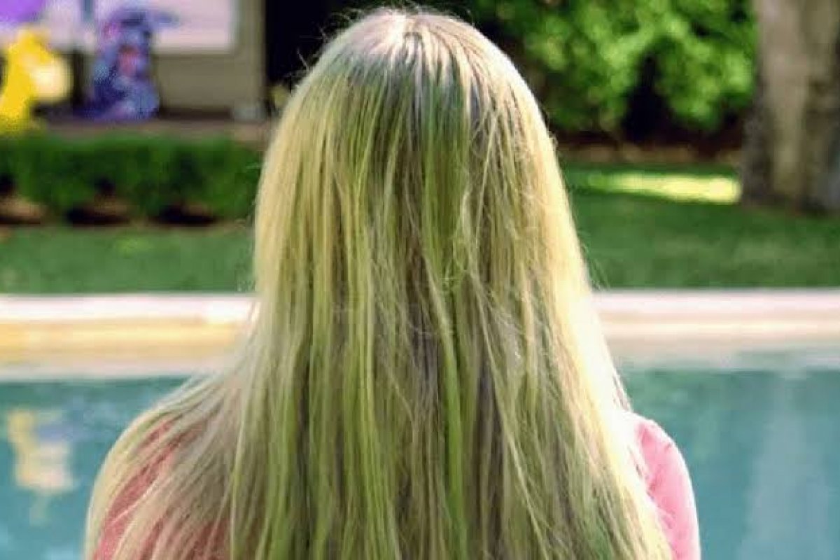 Cabelos verdes pós-piscina? Conheça mitos e verdades!