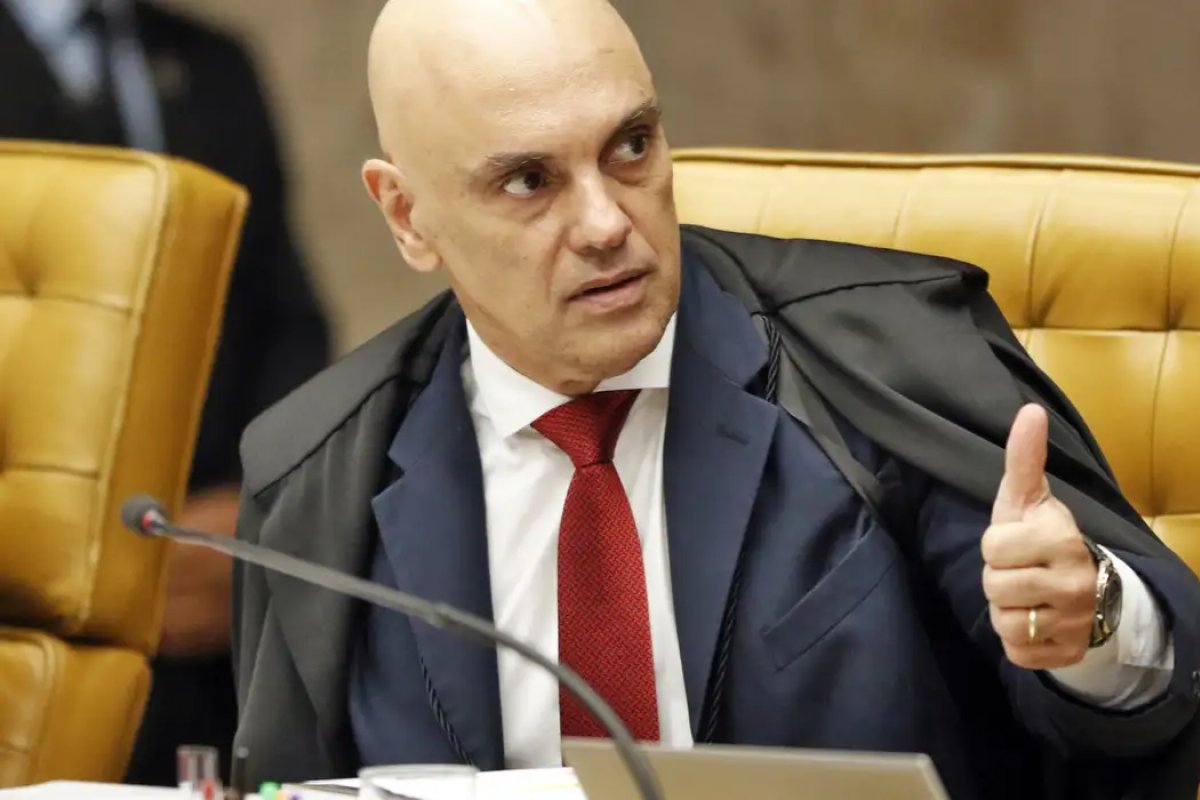 Moraes pede que Bolsonaro comprove convite de Trump para cerimônia de posse nos EUA