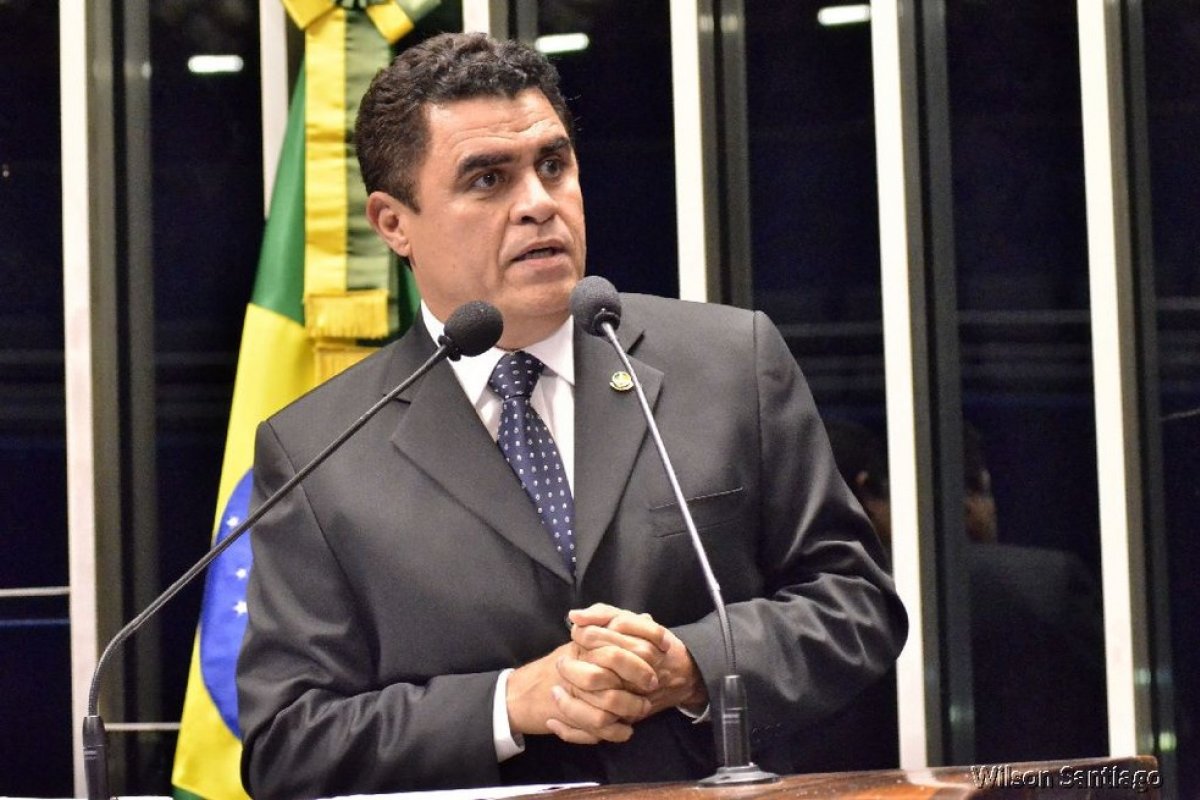 Câmara reverte decisão do STF e derruba afastamento do deputado José Wilson Santiago
