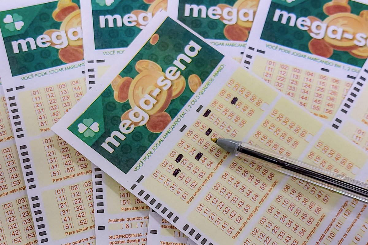 Mega-Sena acumula e prêmio sobe para R$ 7 milhões; veja dezenas sorteadas