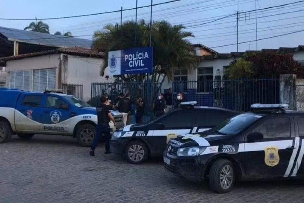 Trabalhadores morrem após cair em tanque de caminhão pipa no recôncavo baiano