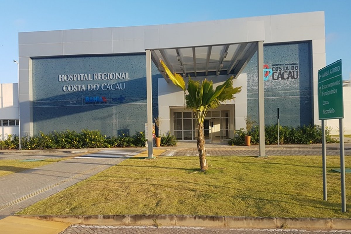 Mulheres denunciam terem sido vítimas de intolerância religiosa após psicóloga impedir visita do pai na UTI