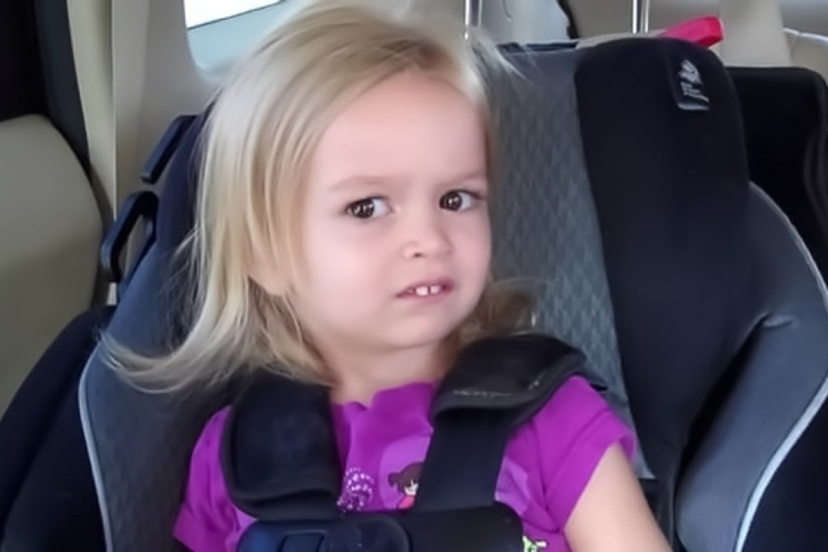 Mãe se arrepende por ter exposto vídeo da filha que virou meme