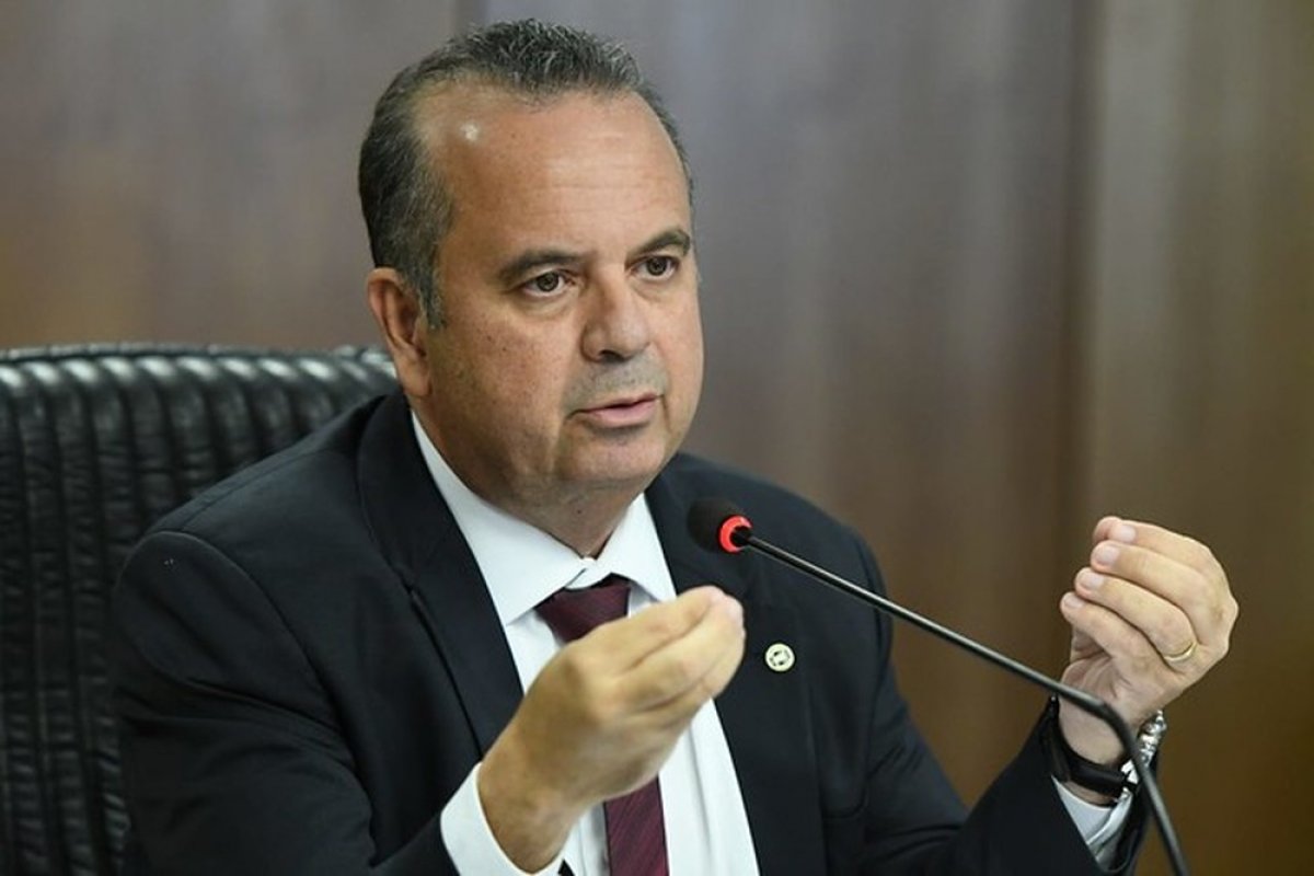 Bolsonaro demite ministro do Desenvolvimento Regional