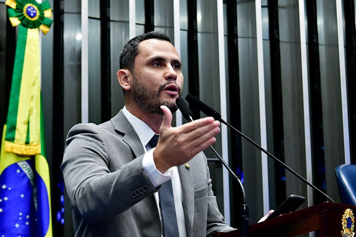 Senador critica Confaz por aumento no preço da gasolina: 'não partiu do governo Lula'; entenda como funciona ajuste
