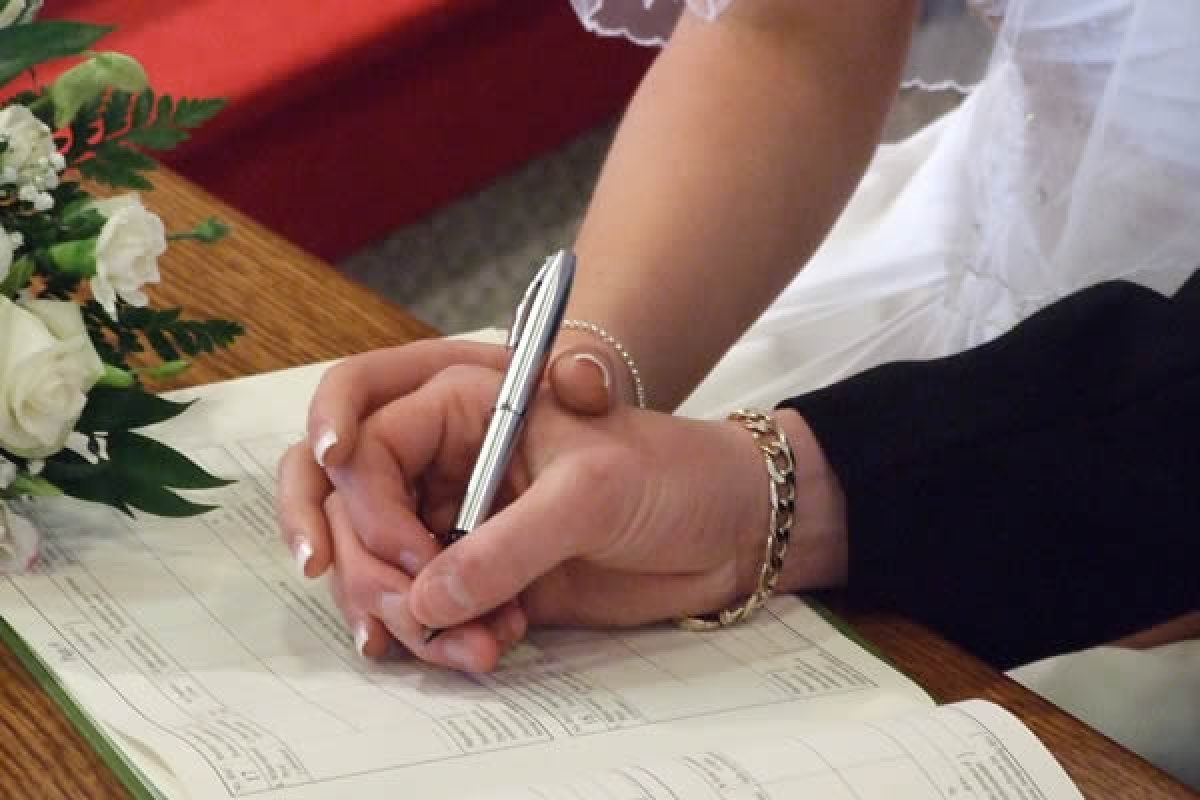 Cartório de Camaçari abre 200 vagas gratuitas para casamento coletivo