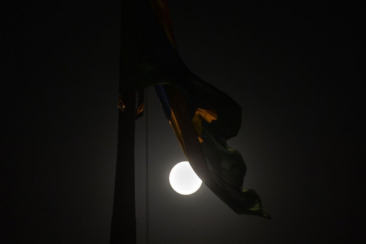Superlua acontece neste domingo (9)