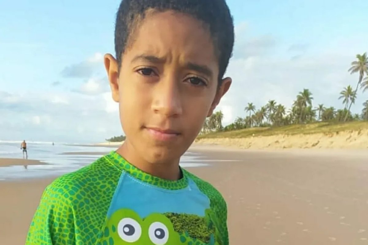 Polícia conclui que menino encontrado morto após três anos desaparecido se perdeu na mata e descarta crime