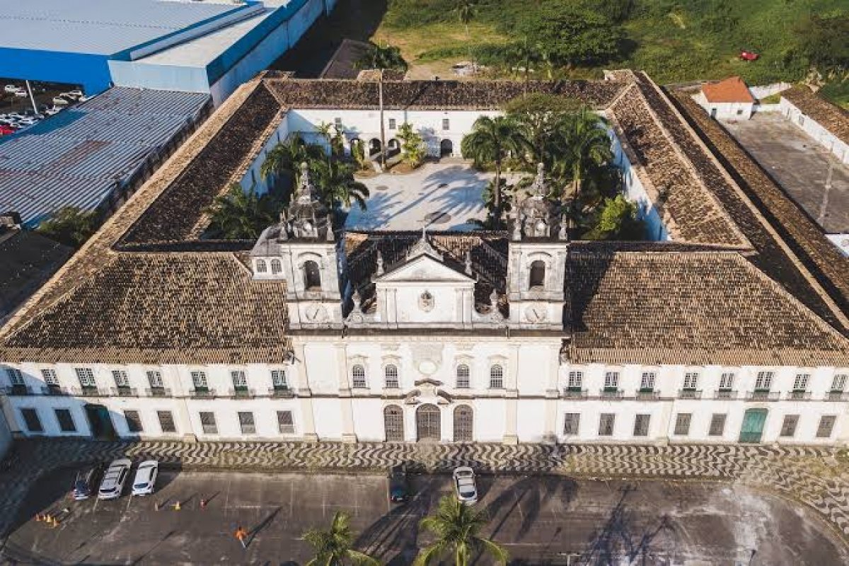 Casa Pia lança espaço cultural com visitação guiada gratuita pela história, arquitetura colonial e arte contemporânea!
